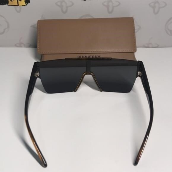 New Authentic Burberry B-4291 Shield Sunglasses – Dark Havana / Dark Grey, Unise - Picture 12 of 13